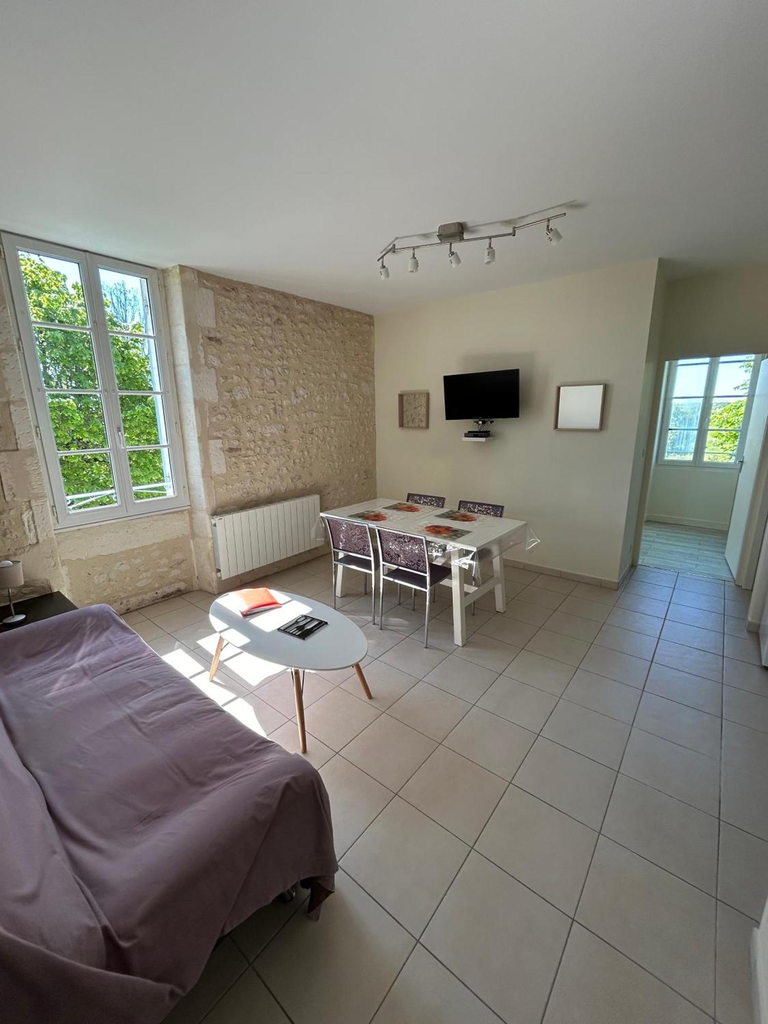 Hostal Le Domaine Des Aguins Saujon Exterior foto