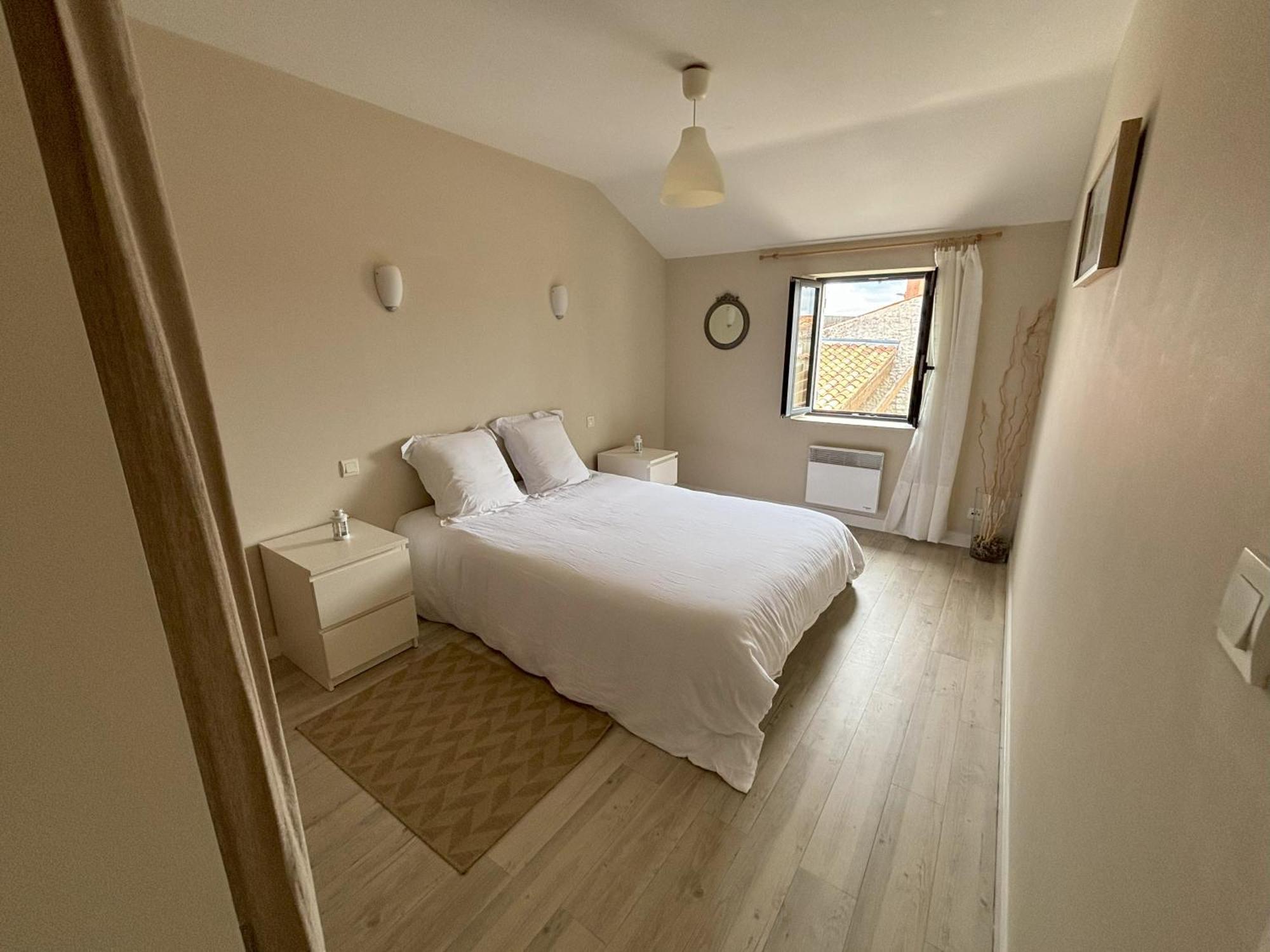 Hostal Le Domaine Des Aguins Saujon Exterior foto